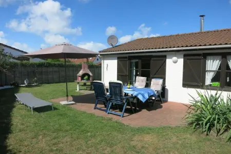 Maison 60 m² plain-pied, jardin sud et piscine chauffée : photo 5