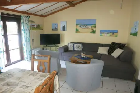 Maison 60 m² plain-pied, jardin sud et piscine chauffée : photo 7