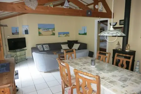 Maison 60 m² plain-pied, jardin sud et piscine chauffée : photo 10