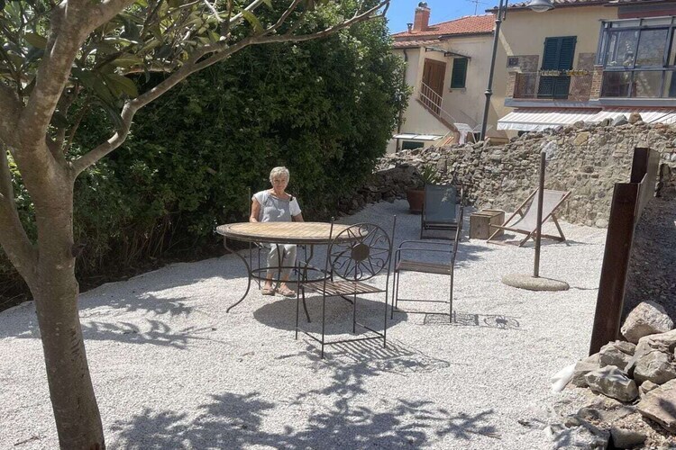 Maison 3 étages Castellina Marittima, jardin 1000 m² - Photo 22