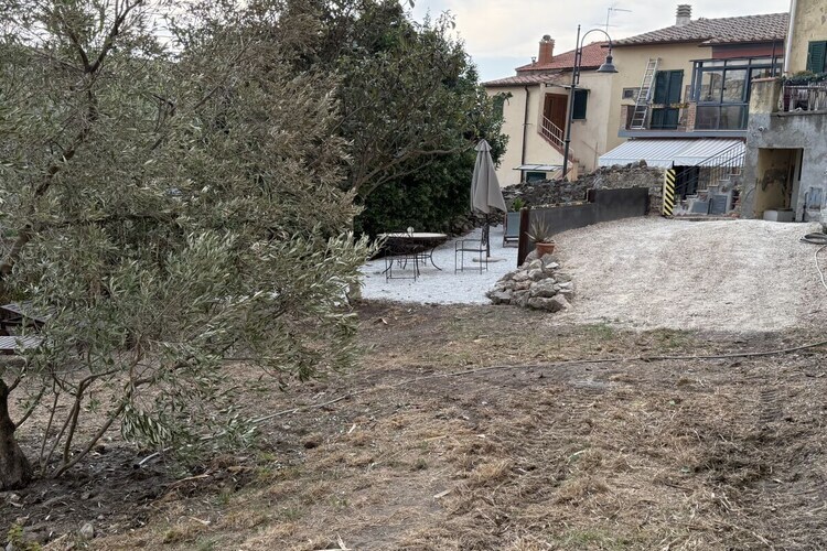Maison 3 étages Castellina Marittima, jardin 1000 m² - Photo 25