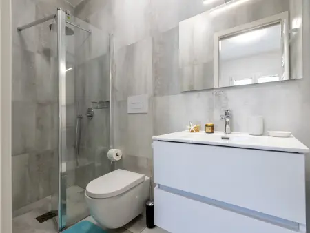 Perla Blu - Appartement 3 pièces à 145 m de la mer : photo 24