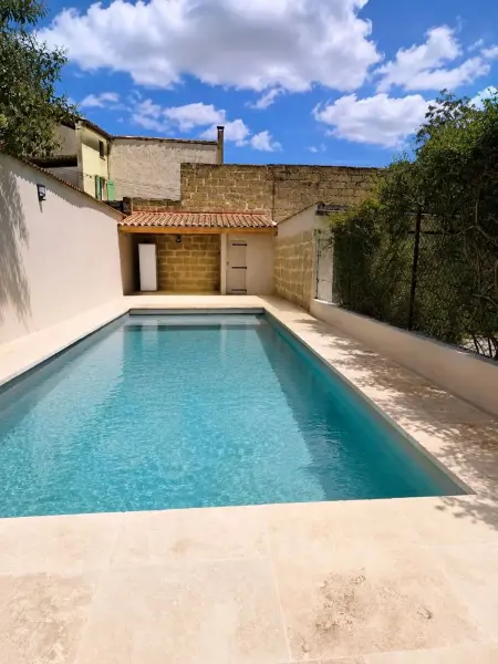 Location villa à Saint Quentin la Poterie, Villa Saint-Quentin-la-Poterie avec piscine