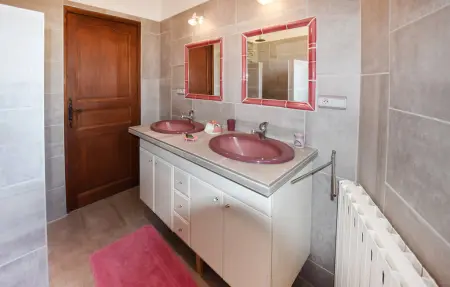 Maison avec piscine privée, Location Maison 6 personnes à Saint Didier - Photo 13