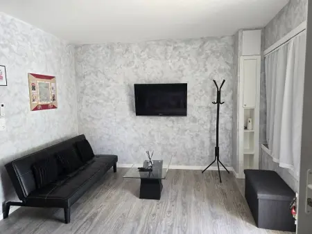 Location appartement à Blanzy, Studio moderne Montceau-les-Mines 30 m², clim