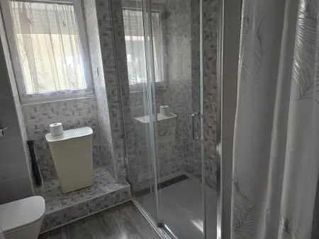 Studio 30 m² avec kitchenette et linge fourni à Blanzy : photo 6