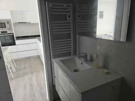 Studio 30 m² avec kitchenette et linge fourni à Blanzy : photo 7