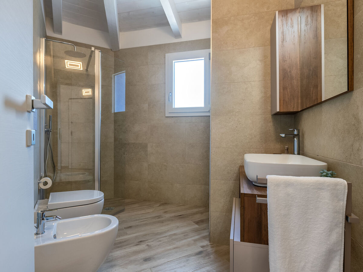 La perla di mare 6 – Apt moderne à 145 m de la mer - Photo 30
