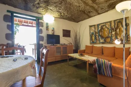 Casa-Cueva El Caidero - 5 Pax, Propriété champêtre rustique avec piscine : photo 9