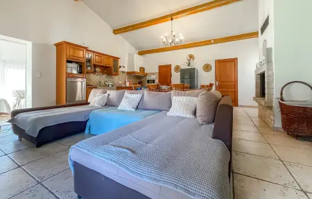 MAISON AVEC PISCINE, Maison 8 personnes à Graveson - Photo 2