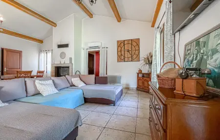 MAISON AVEC PISCINE, Maison 8 personnes à Graveson - Photo 3