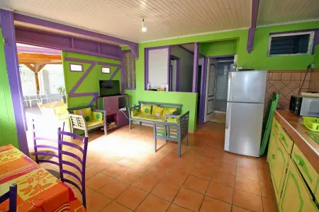 Appartement 70 m² avec piscine partagée et vue mer à Sainte-Anne : photo 5