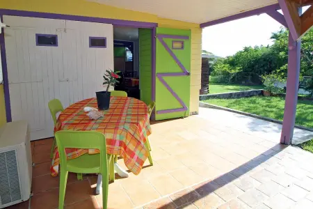 Appartement 70 m² avec piscine partagée et vue mer à Sainte-Anne : photo 11