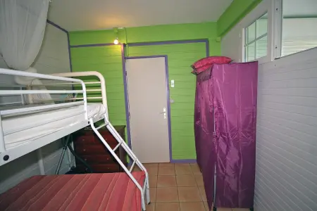 Appartement 70 m² avec piscine partagée et vue mer à Sainte-Anne : photo 13