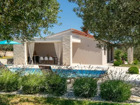 Villa Silentio - Maison avec piscine à Pula : photo 19