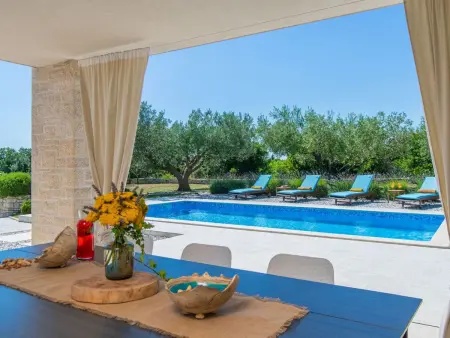 Villa Silentio - Maison avec piscine à Pula : photo 34