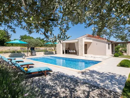 Villa Silentio - Maison avec piscine à Pula : photo 36