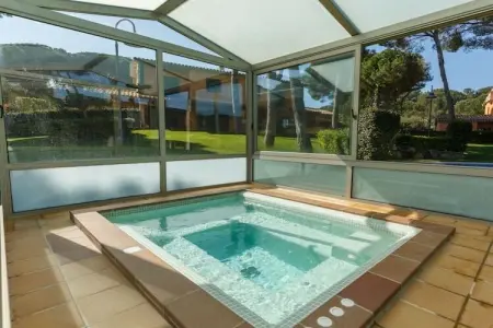 Villa neuve 3 chambres avec piscine à Pals : photo 2