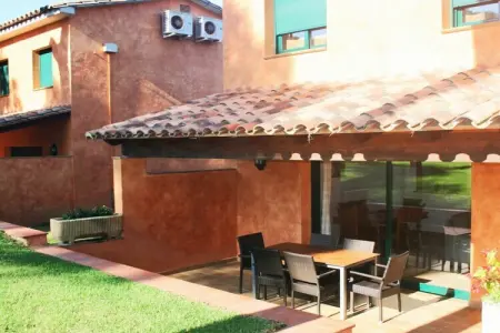 Villa neuve 3 chambres avec piscine à Pals : photo 8