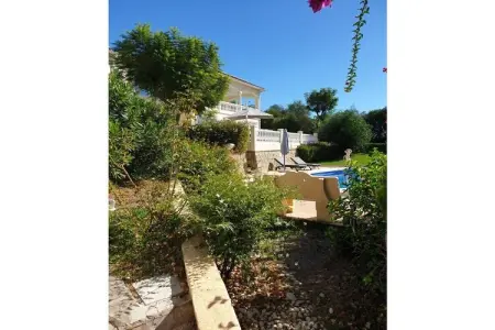 Maison indépendante avec piscine privée à Caleta de Vélez