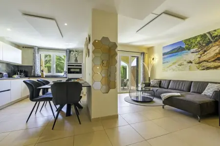 788330, Maison de vacances à Campos avec piscine - Photo 8