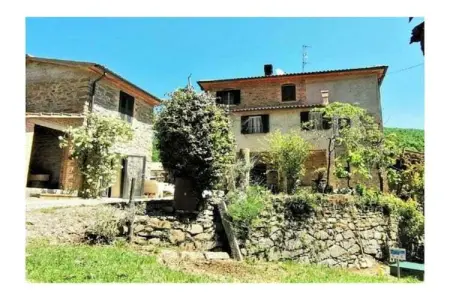 Maison 4 chambres Volterrano, vue montagne et piscine : photo 1