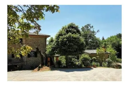 Maison 4 chambres Volterrano, vue montagne et piscine : photo 3