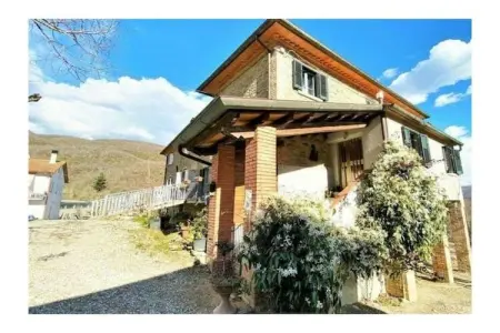 Maison 4 chambres Volterrano, vue montagne et piscine : photo 6