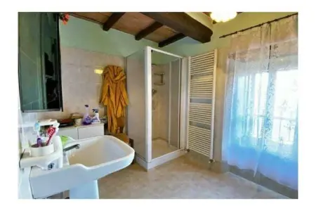 Maison 4 chambres Volterrano, vue montagne et piscine : photo 27