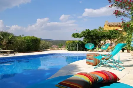 Finca avec 3 logements et piscine chauffée à Torrelles de Foix : photo 1