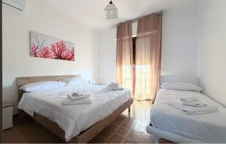 Maison côtière 7 pers. à Arenella, jardin face à la mer : photo 25