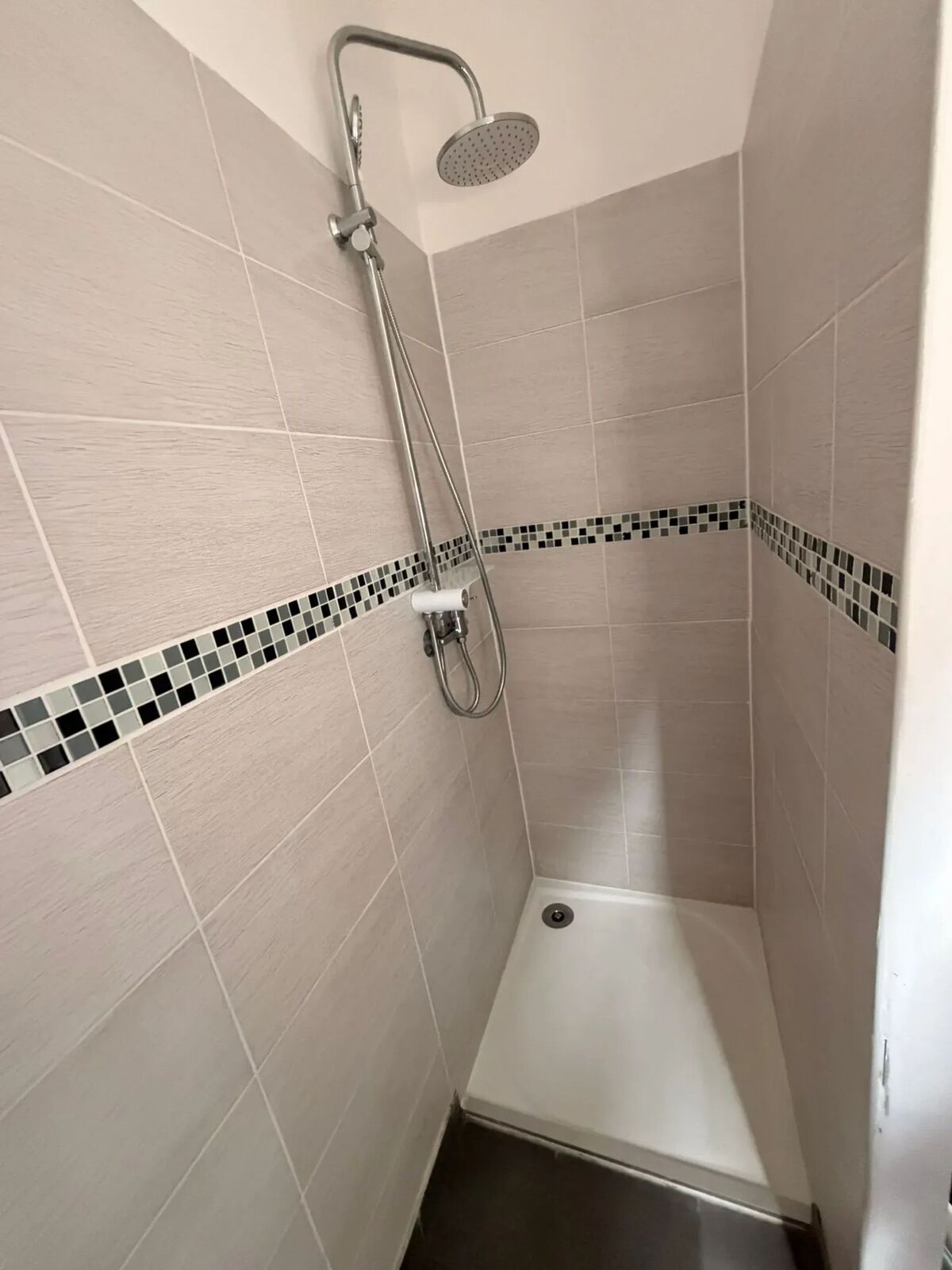 Appartement 70 m² cheminée, centre-ville Valenciennes - Photo 4