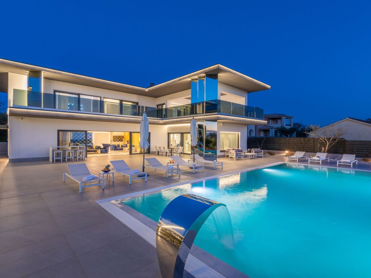 Villa Sara – Maison 5 chambres avec piscine chauffée - Photo 15