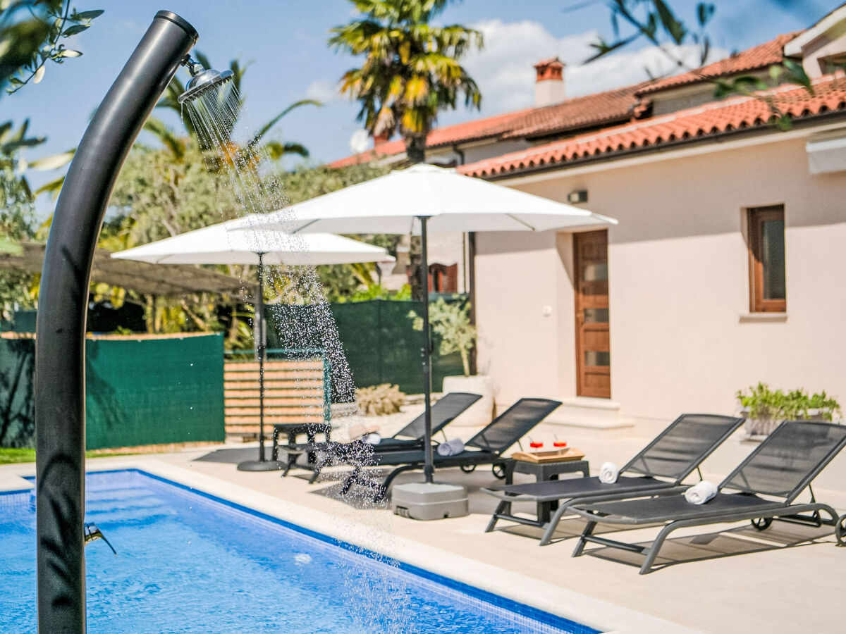 Villa Natali avec piscine privée à Galižana - Photo 37