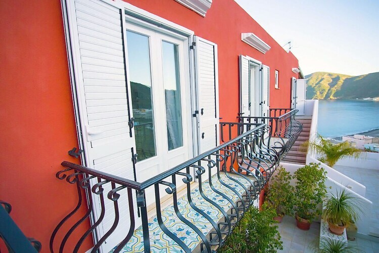 Villa Mela C à Lipari : vue mer et plage à 350 m - Photo 6