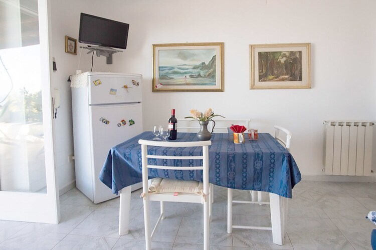 Villa Mela C à Lipari : vue mer et plage à 350 m - Photo 11