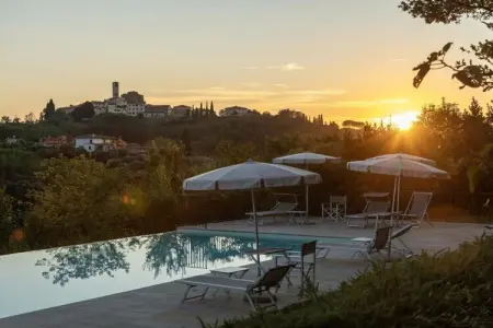 Maison de campagne avec piscine à débordement, Pontedera : photo 16