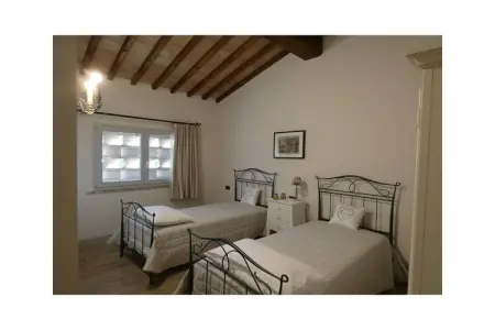 Maison de campagne avec piscine à débordement, Pontedera : photo 24