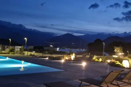Maison 3 chambres avec piscine débordement à Colico : photo 10