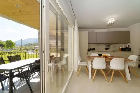 Maison 3 chambres avec piscine débordement à Colico : photo 12