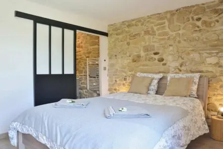 Maison ancienne grange 4 personnes avec piscine : photo 11