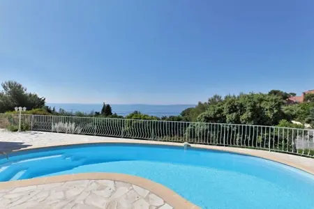 Maison 4 chambres avec piscine et vue mer aux Issambres : photo 3