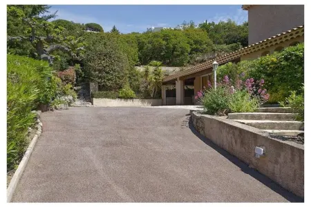 Maison 4 chambres avec piscine et vue mer aux Issambres : photo 10