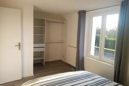 Maison familiale 3 chambres à L'Isle-Jourdain, grand jardin : photo 13