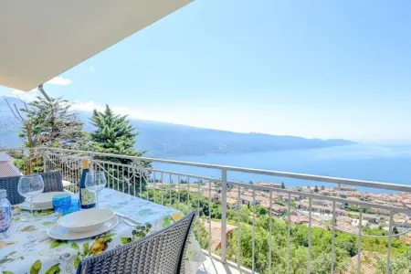 Maison avec vue lac de Garde à Tignale : photo 2