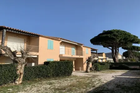 Maison 2 pièces avec accès direct plage à Cavalaire : photo 4