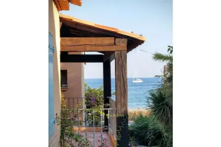 Maison 2 pièces avec accès direct plage à Cavalaire : photo 5