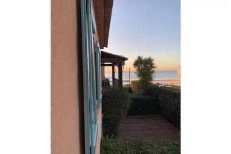 Maison 2 pièces avec accès direct plage à Cavalaire : photo 6