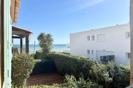 Maison 2 pièces avec accès direct plage à Cavalaire : photo 7
