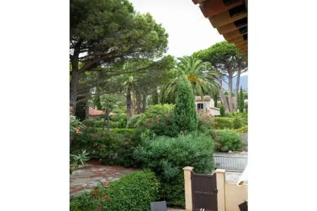 Maison 2 pièces avec accès direct plage à Cavalaire : photo 12